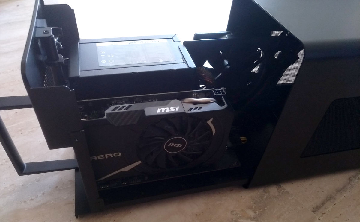 Attempt to make a picture of my eGPU with an nvidia 1060 in it